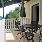 Garten- & Loggia-appartement Herrenhaus * Dellach im Drautal