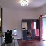 Garten- & Loggia-appartement Herrenhaus דירה