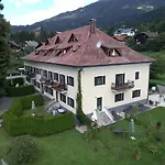Garten- & Loggia-appartement Herrenhaus דירה