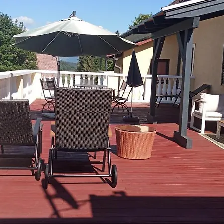 Garten- & Loggia-appartement Herrenhaus 公寓 Dellach im Drautal