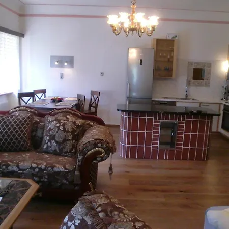 Garten- & Loggia-appartement Herrenhaus *