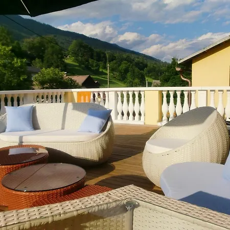 Garten- & Loggia-appartement Herrenhaus 公寓 Dellach im Drautal