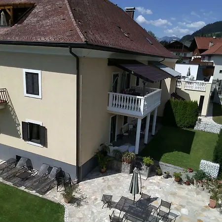 Garten- & Loggia-appartement Herrenhaus *