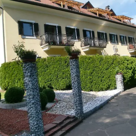 Apartment Garten- & Loggia-appartement Herrenhaus *