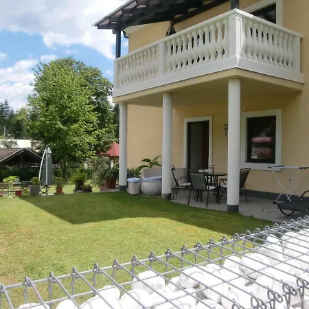 Garten- & Loggia-appartement Herrenhaus