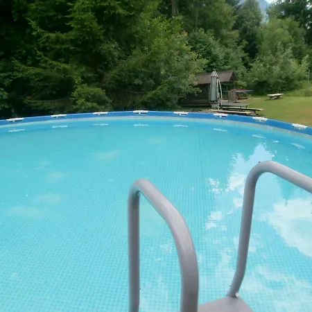 Garten- & Loggia-appartement Herrenhaus شقة *