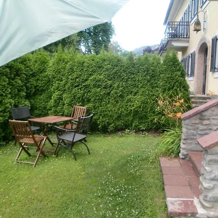 Garten- & Loggia-appartement Herrenhaus شقة Dellach im Drautal