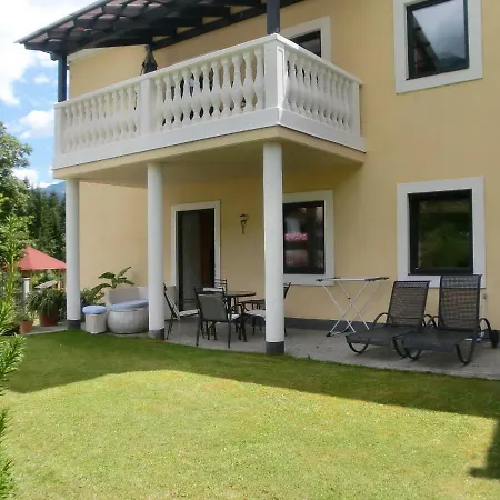 Garten- & Loggia-appartement Herrenhaus * Dellach im Drautal