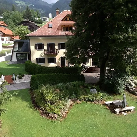 Garten- & Loggia-appartement Herrenhaus *