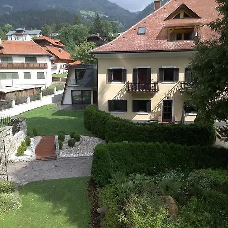 Garten- & Loggia-appartement Herrenhaus *