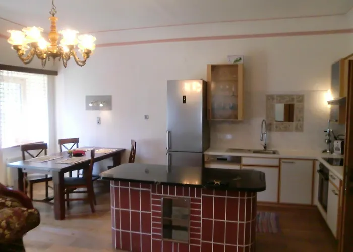 Garten- & Loggia-appartement Herrenhaus Apartamento Dellach im Drautal