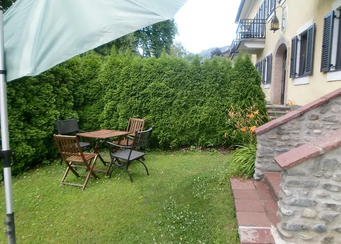 Garten- & Loggia-appartement Herrenhaus דירה Dellach im Drautal