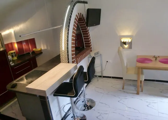 Garten- & Loggia-appartement Herrenhaus * Dellach im Drautal