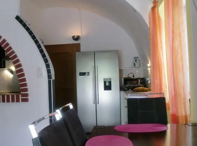 Garten- & Loggia-appartement Herrenhaus Dellach im Drautal