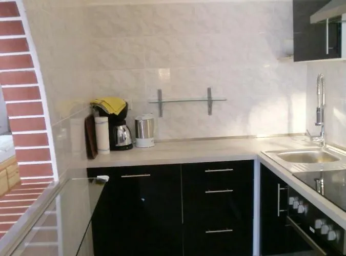 Garten- & Loggia-appartement Herrenhaus דירה *