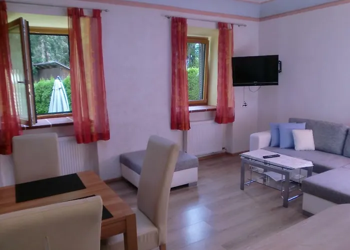 Garten- & Loggia-appartement Herrenhaus * Dellach im Drautal