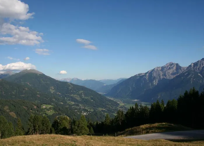 Garten- & Loggia-appartement Herrenhaus Lägenhet
